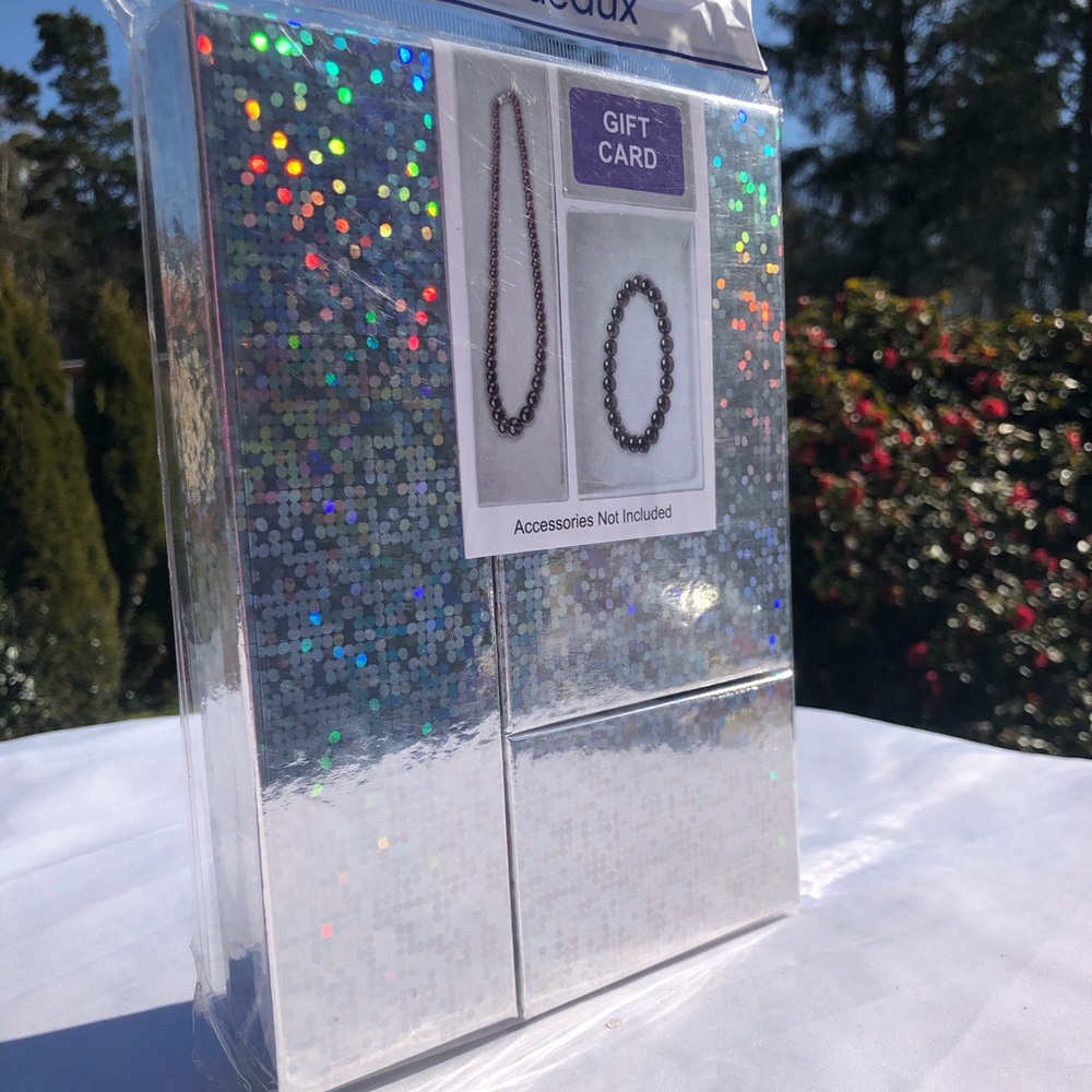 🆕 sparkle gift box set of three in silver